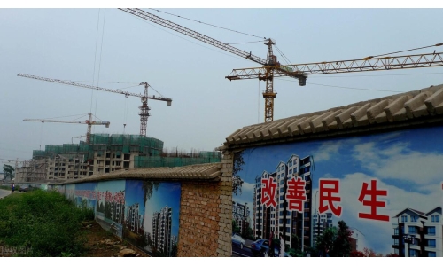 吉林古特生物產(chǎn)業(yè)園是敦化市重點項目，服務(wù)中心認真當好店小二